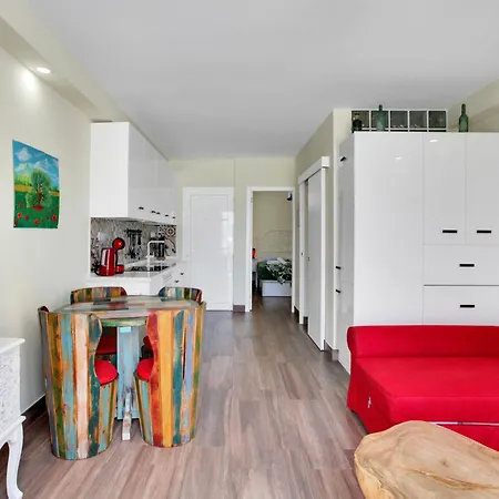Apartment Casa Del Sol, Beautiful Terrace, Fast Wi-fi, Pool Costa Adeje (Tenerife)